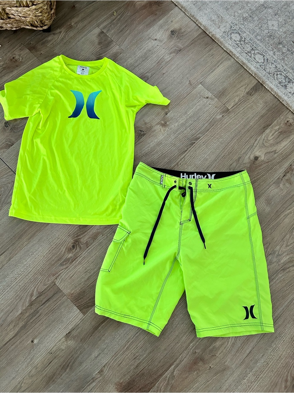 Hurley Neon Lime board Shorts  and spf tee set